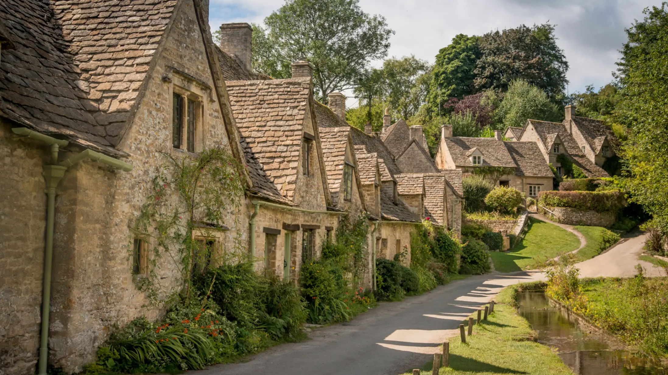 Cottages in the Cotswolds &copy; Snowshill